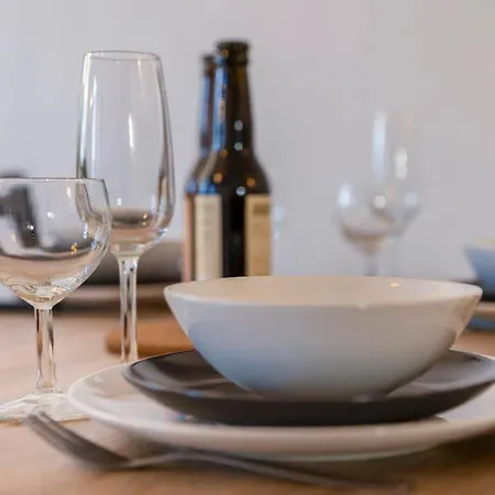 Superbe - Parking Gratuit - 4 Personnes شقة